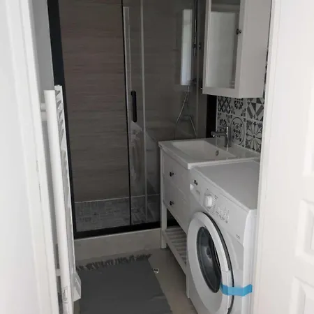 Apartmán - *