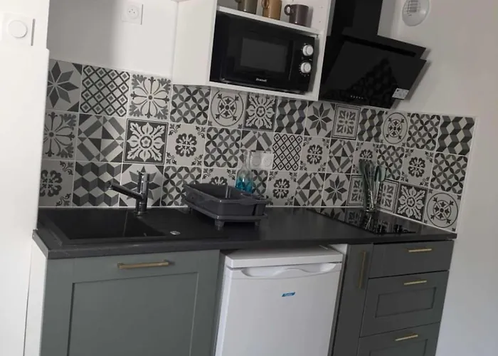 - Appartamento Angers